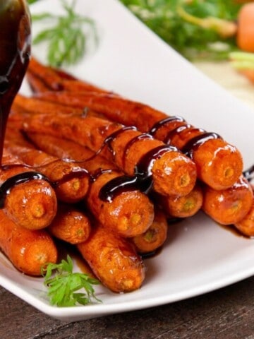 Roasted Carrots with Honey Balsamic Glaze Featured